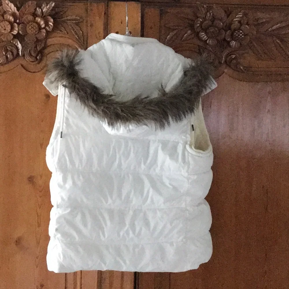 Aeropostale Puffy Vest with Removable Hood